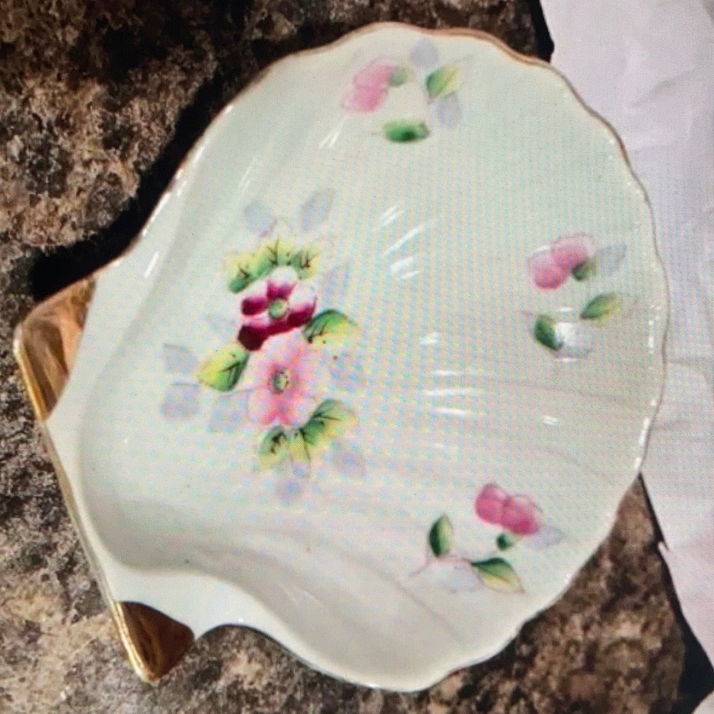 Beautiful flowers dish